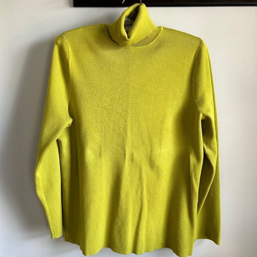 Chico's Vibrant Green/Yellow Turtleneck Sweater